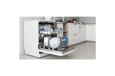 Máquina de lavar loiça de instalação livre Indesit I3FL634O